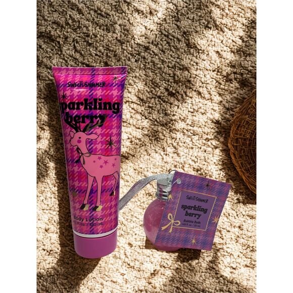 Sweet Shimmer Sparkling Berry Gift Set – Body Lotion & Bubble Bat - Picture 1 of 3